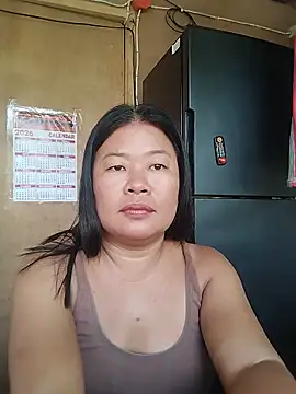 Lovelywoman43 webcam