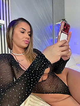 KirstieVegas