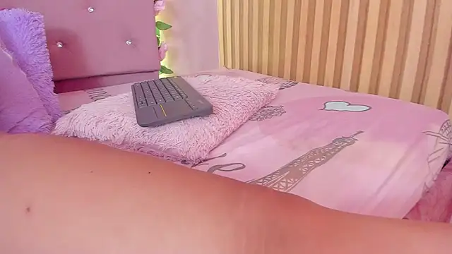 lovely__kiss__ webcam