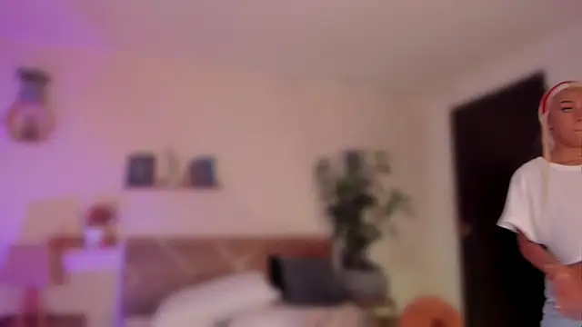 YariRose webcam