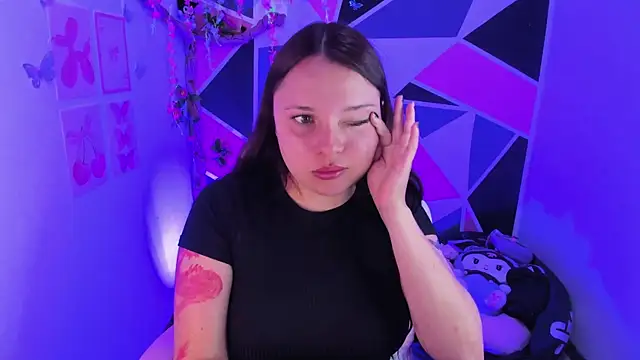 little_emma0 webcam