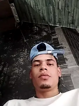 cristopher_maclean webcam
