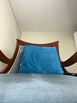 LilaRvsh webcam