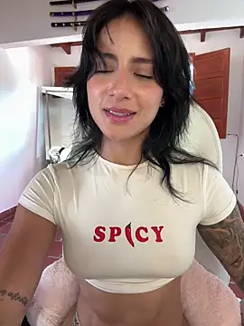 Ale_Lewis webcam