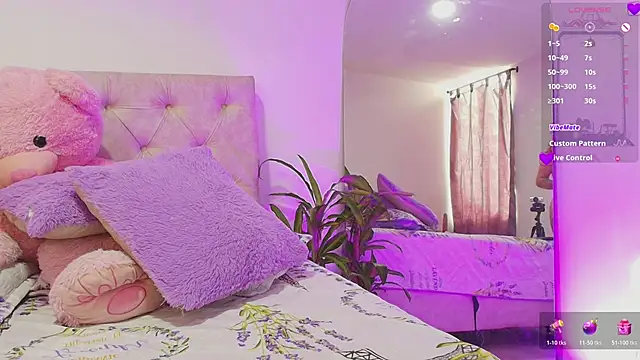 SoofiKiss webcam