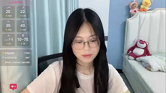 Luna-666 webcam