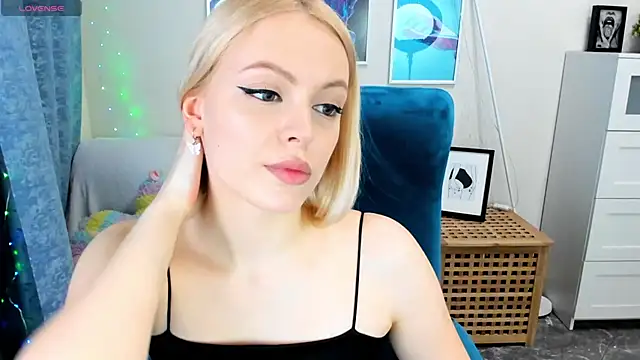 KatherineePierce webcam