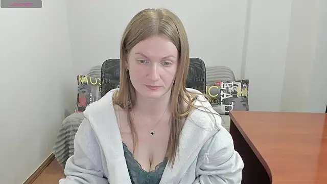 Alisha_Skyes webcam