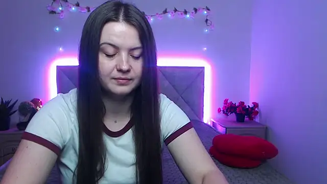 MavkaCute webcam