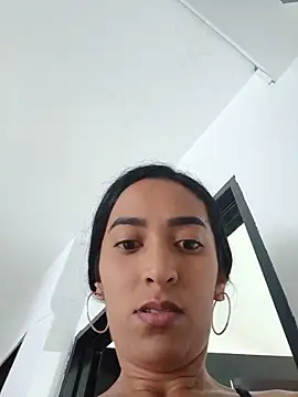 _Saraa- webcam