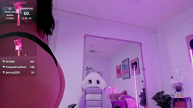 Sharon_Adamss webcam