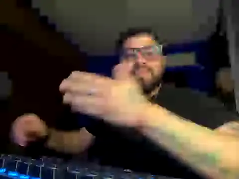 SirFausto_foxy webcam