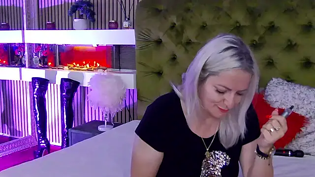 LadyTouch webcam