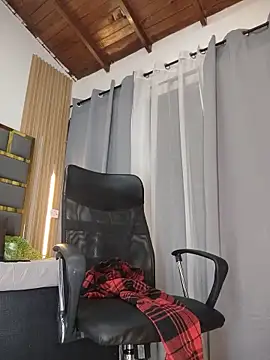 Oliver_bigblack_cock webcam