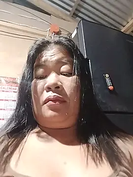 Lovelywoman43 webcam