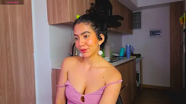 Maithe_Perroni webcam