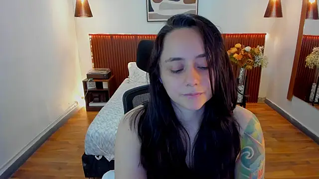 KatherineBond webcam