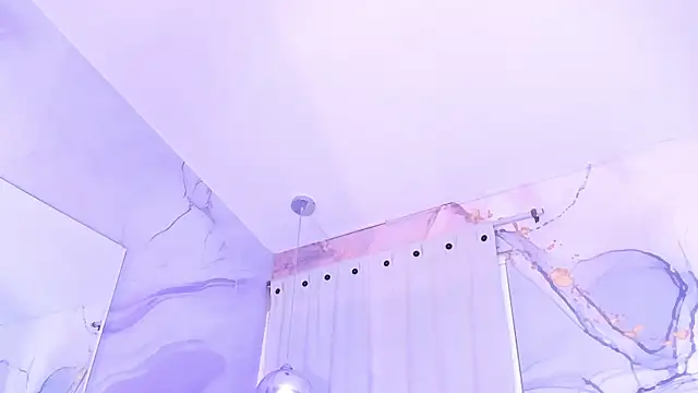 MelaniieRoux webcam