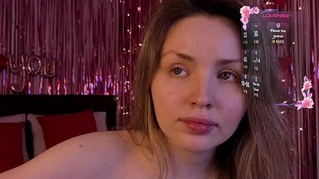 Lora_Rosee webcam