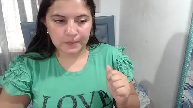 sarah_aguilar webcam