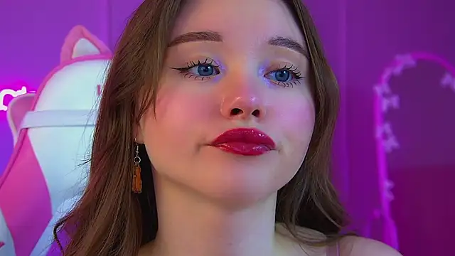 KeiraAsti webcam