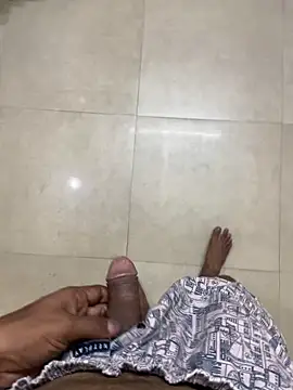 Johncockhot13690 webcam
