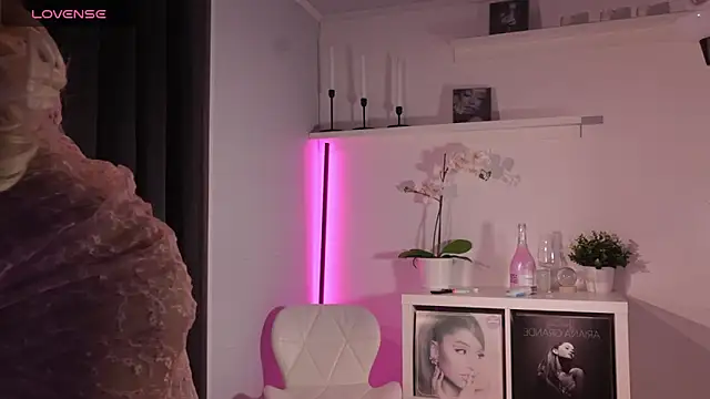 sweettener_ webcam