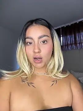 Elina_Hills webcam