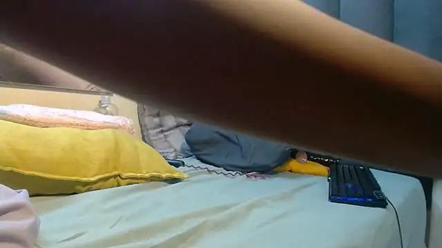 Lola-77 webcam