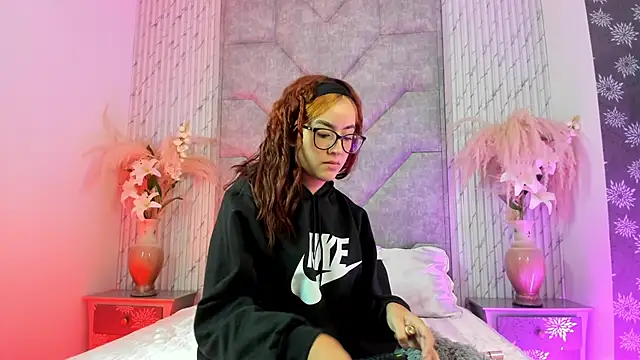 Peyton_Roses webcam