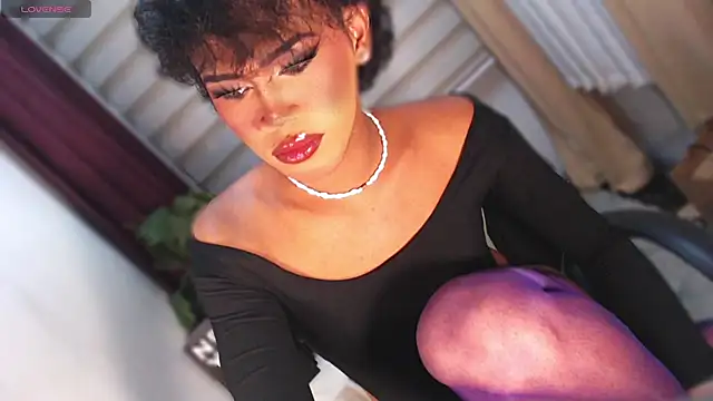 Winnie_Harllow webcam