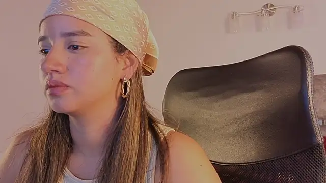 emilyrouxe webcam