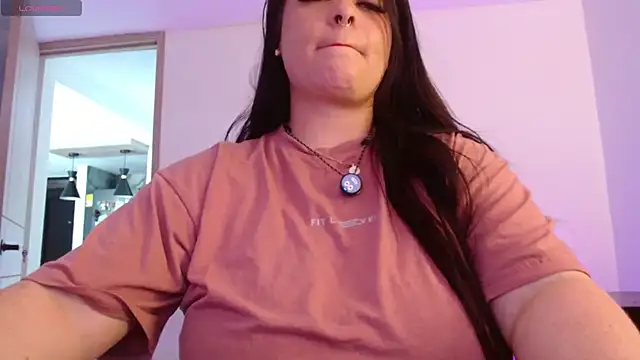 Layna_cold webcam