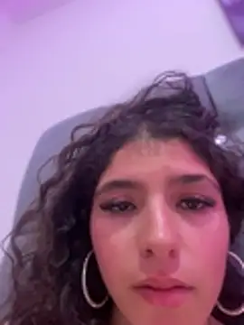 Linda-323 webcam