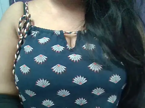 shikha111 webcam