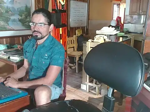 Dr_Pocholate84 webcam