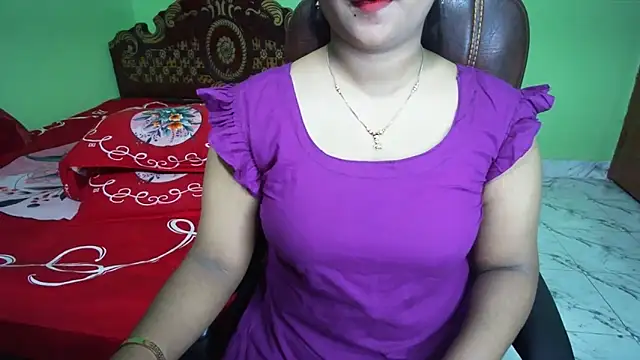 BengaliQueenStar webcam