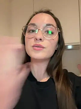 liloush__ Live Webcam on Stripchat