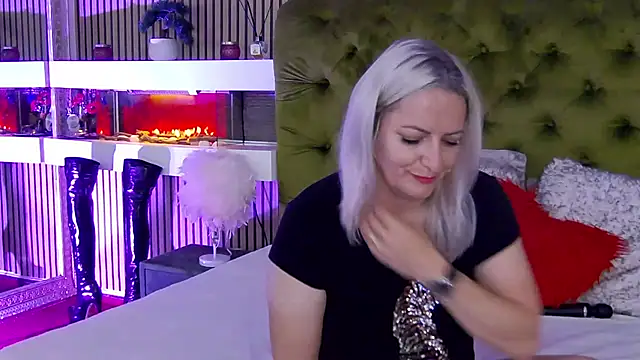 LadyTouch live sex cam