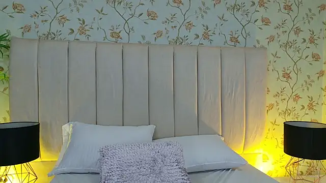 Carrie_GB webcam