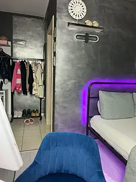 SelenaRhoades webcam