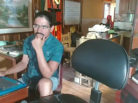 Dr_Pocholate84 webcam