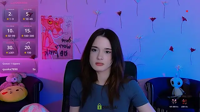 liana_kisses webcam