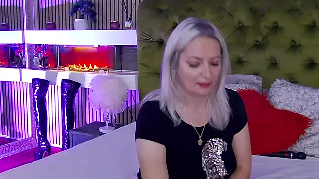 LadyTouch webcam