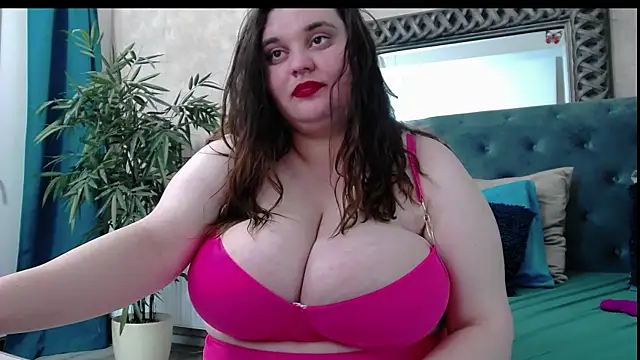 SaraElise webcam