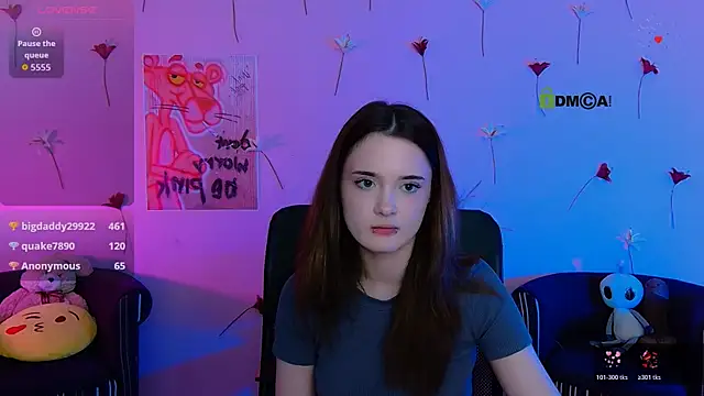 liana_kisses webcam