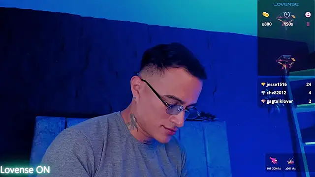LiamDeep webcam