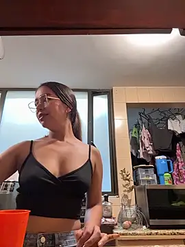 Andrea-Queen webcam