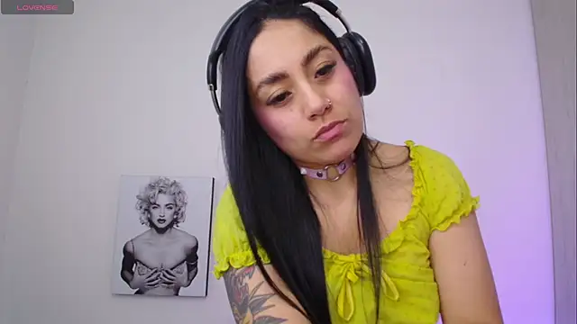 Millie_bobby webcam