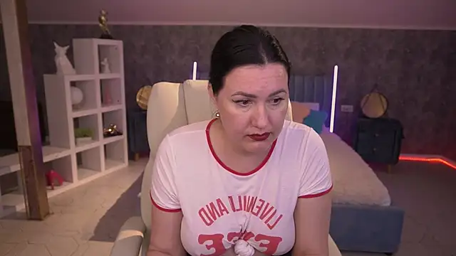 VelvetLuck webcam